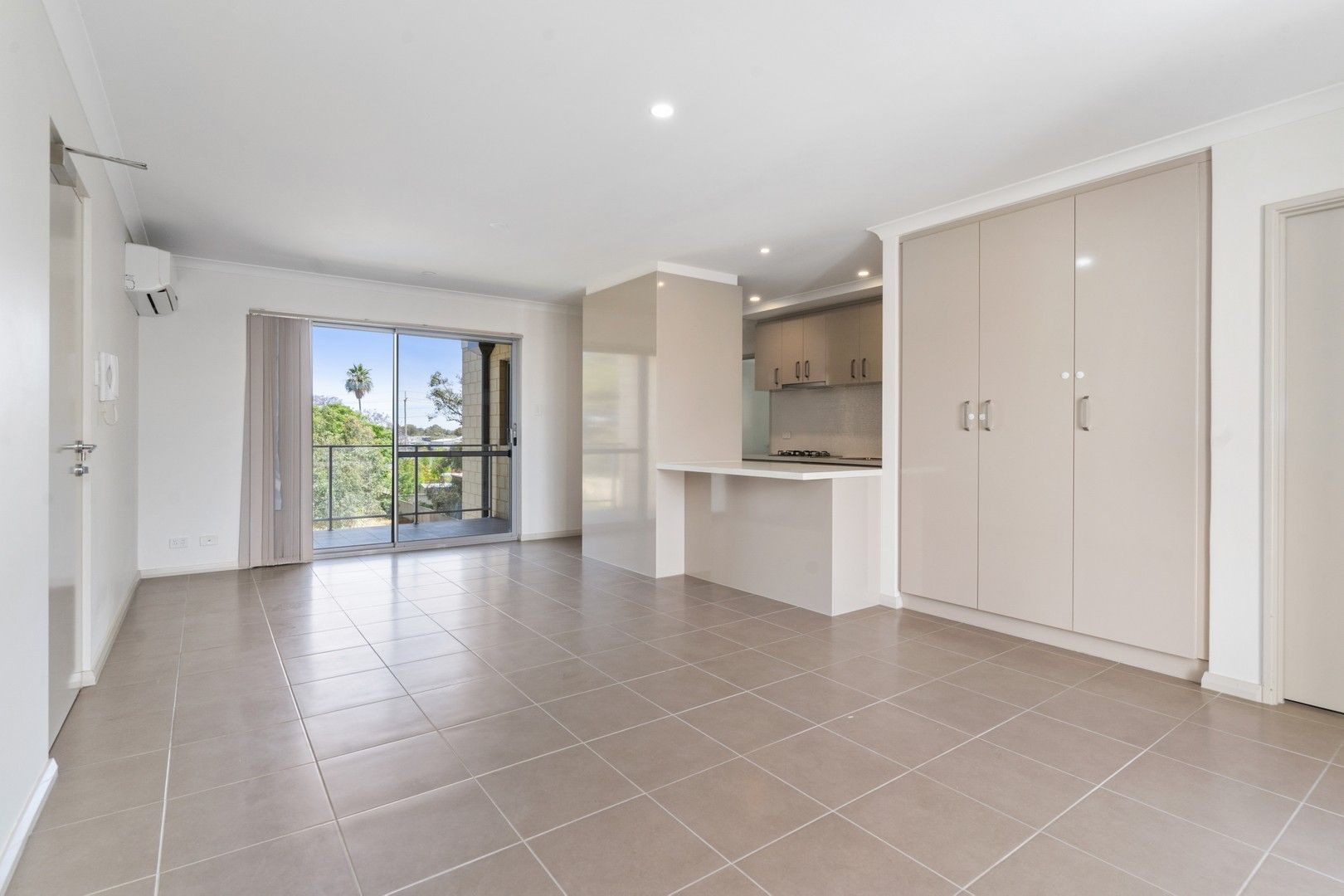 215/9 Central Terrace, Beckenham WA 6107, Image 0