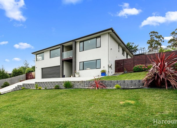 13 Spinnaker Crescent, Tranmere TAS 7018