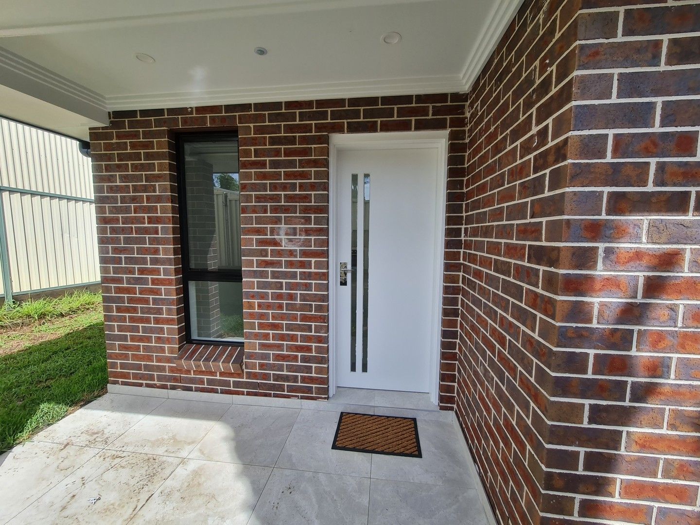 2 bedrooms Studio in 28A Daphne Avenue BANKSTOWN NSW, 2200