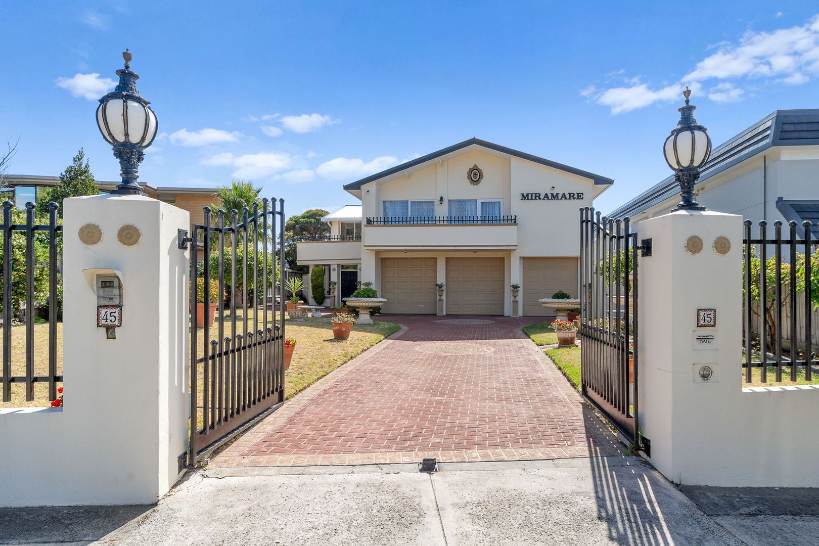 45 Menzies Close, Frankston South VIC 3199 Domain