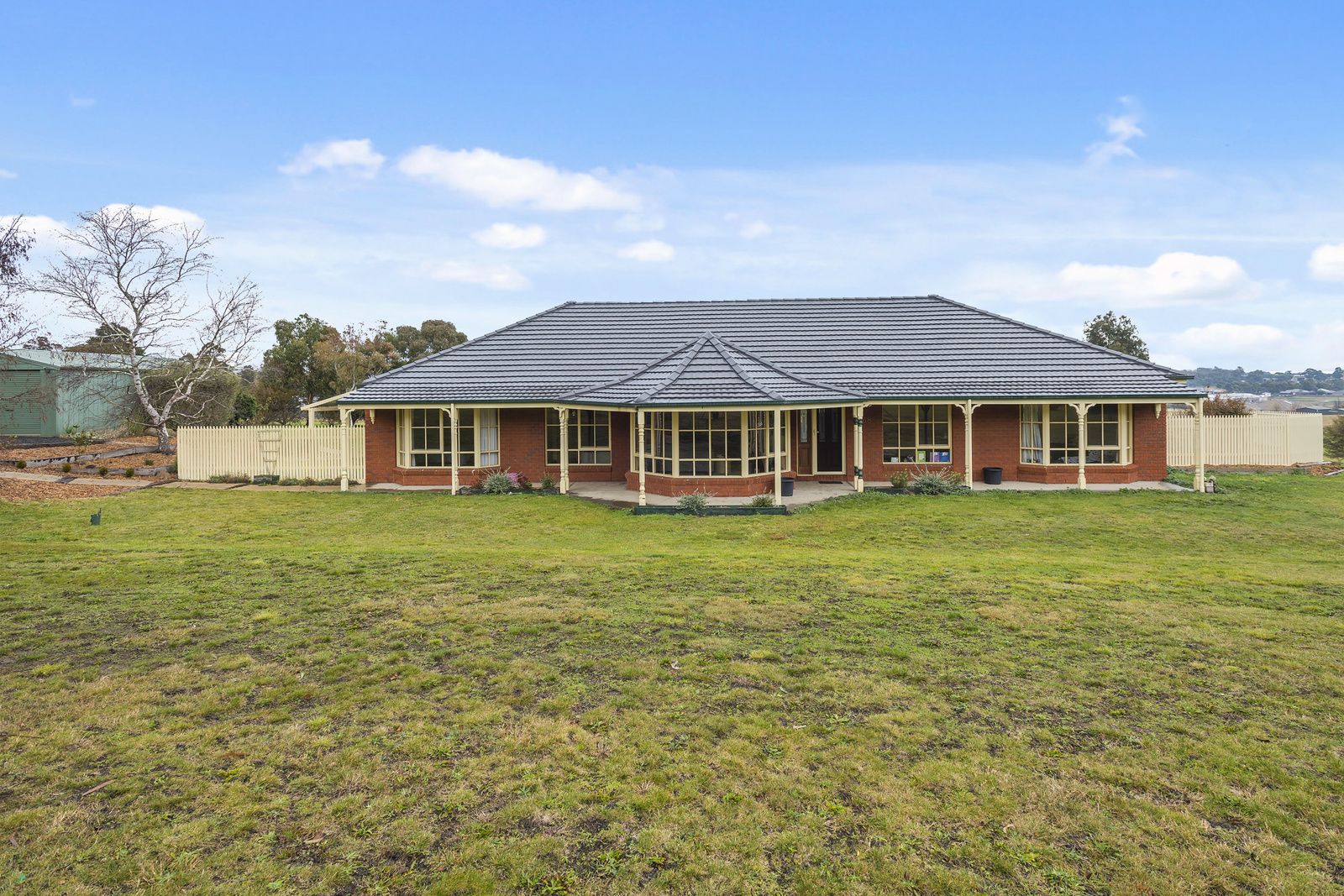 4 bedrooms House in 168 High Street KYNETON VIC, 3444