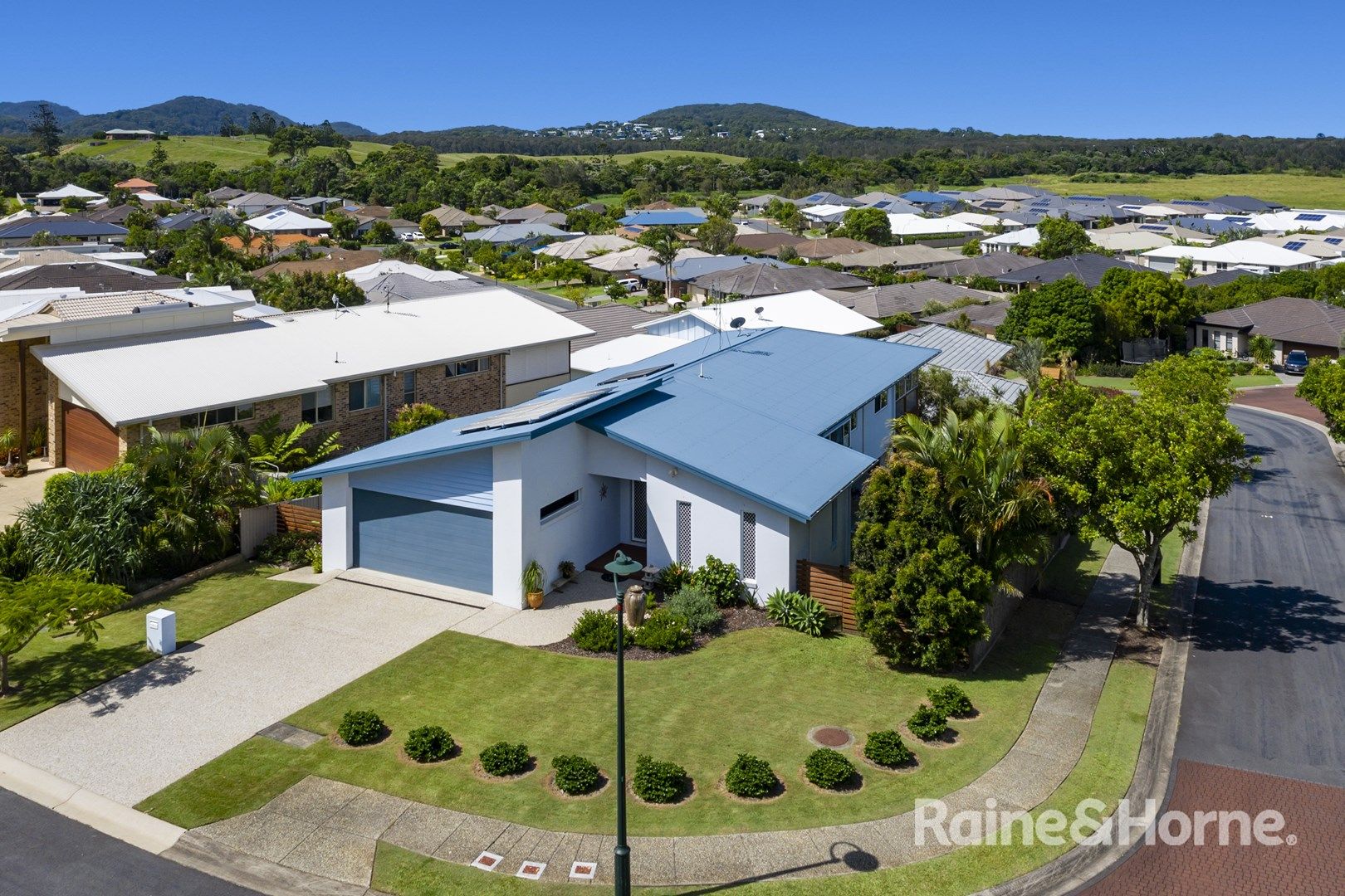 32 Lennox Circuit, Pottsville NSW 2489, Image 0