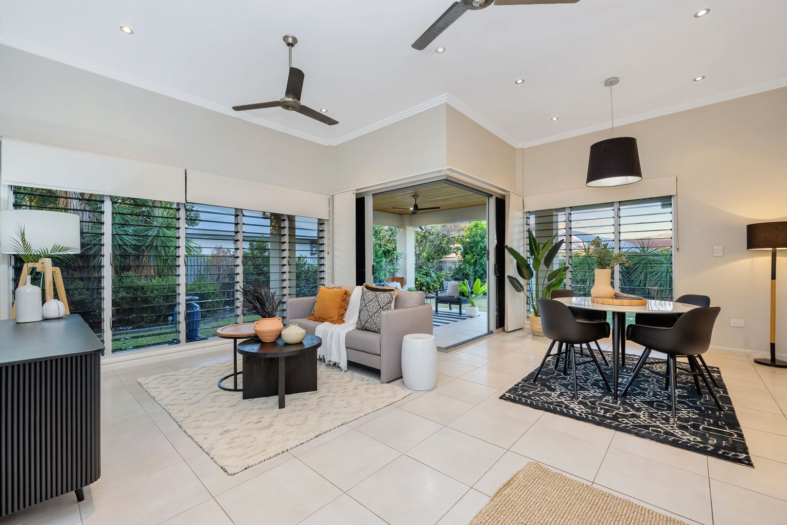 14-16 Kahana Avenue, Burdell QLD 4818, Image 2