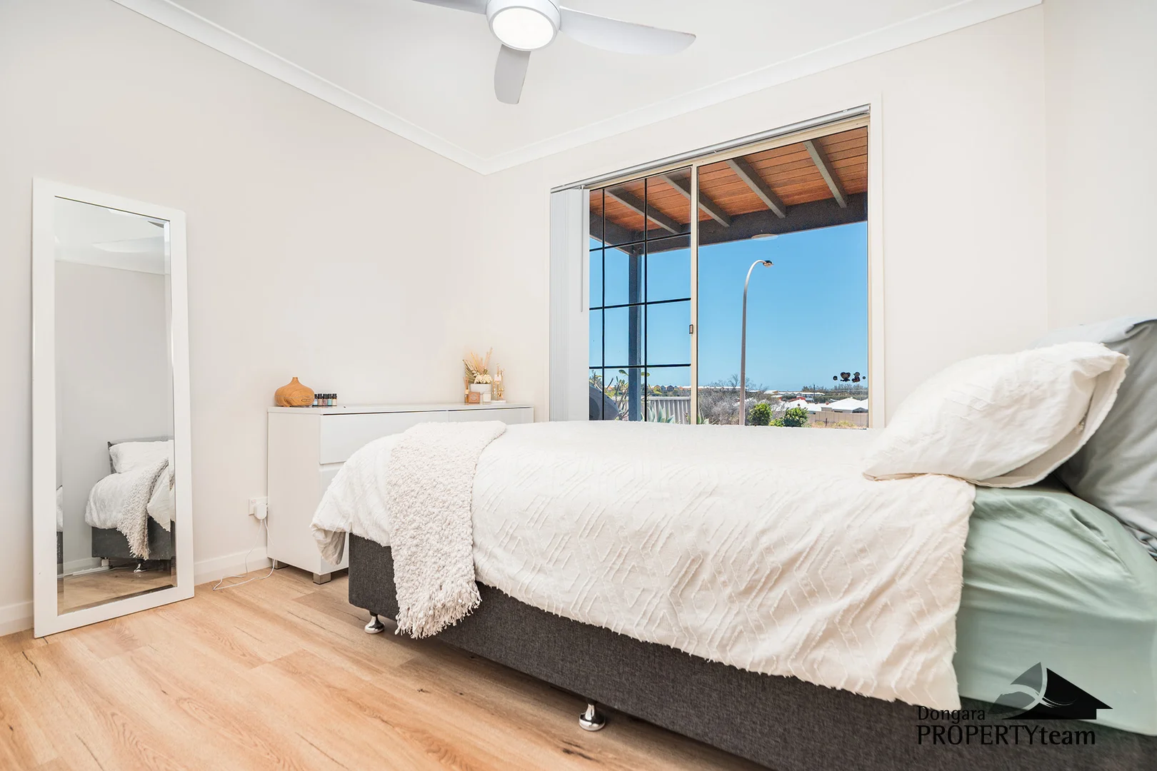 Additional image 20 of 21 Seaview Court, Port Denison WA 6525