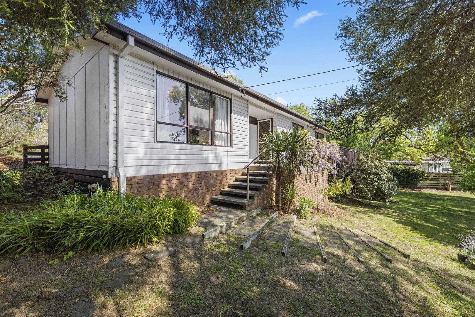 4 bedrooms House in 13 Whitehead Street BLAIRGOWRIE VIC, 3942
