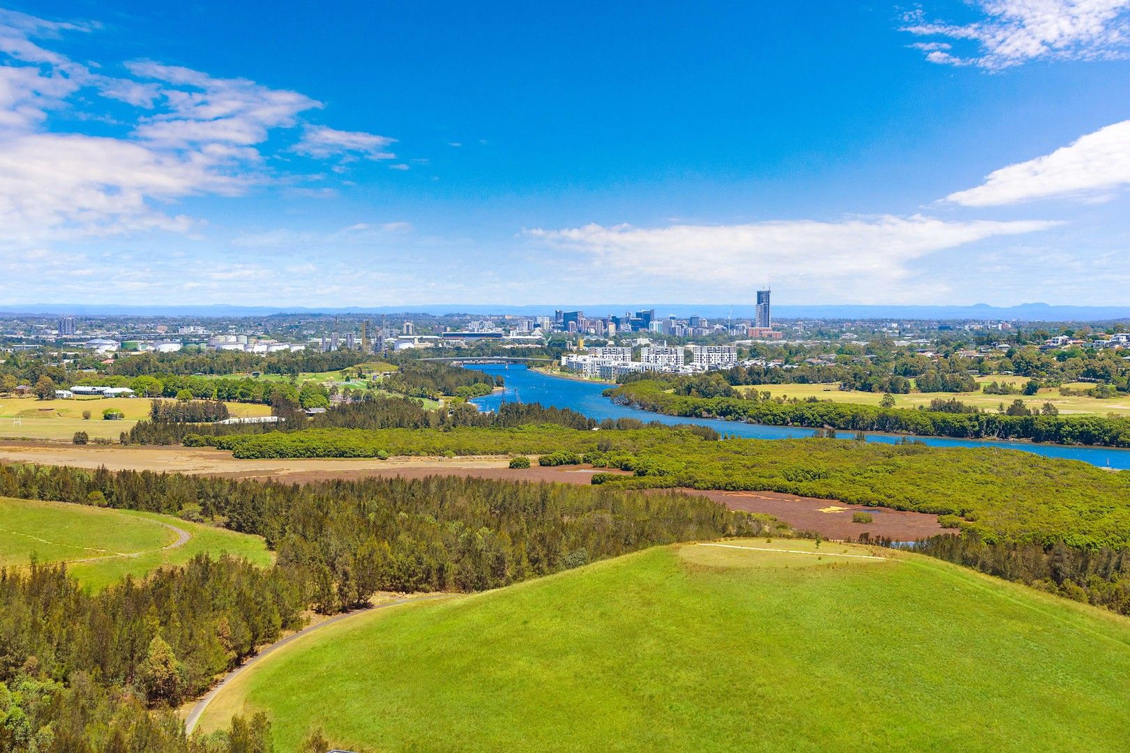 1 bedrooms Apartment / Unit / Flat in 1911/2 Waterways Street WENTWORTH POINT NSW, 2127