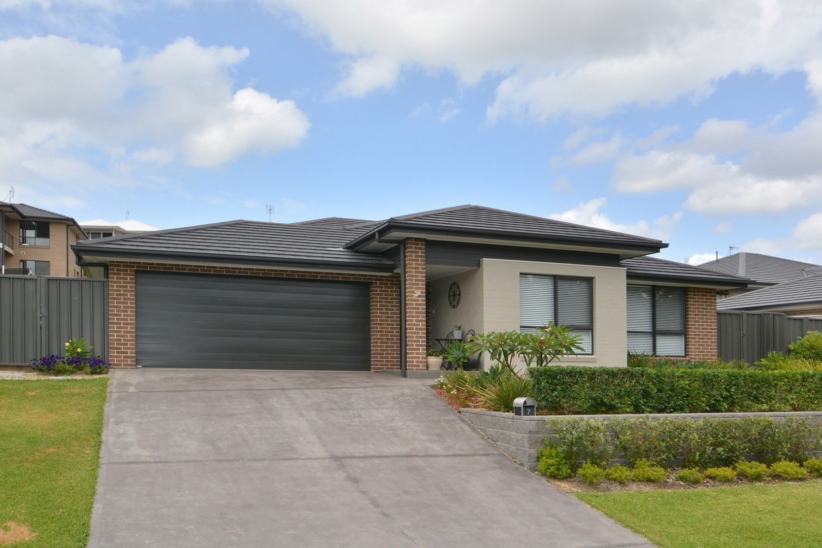 7 Floresta Crescent, Cameron Park NSW 2285, Image 0