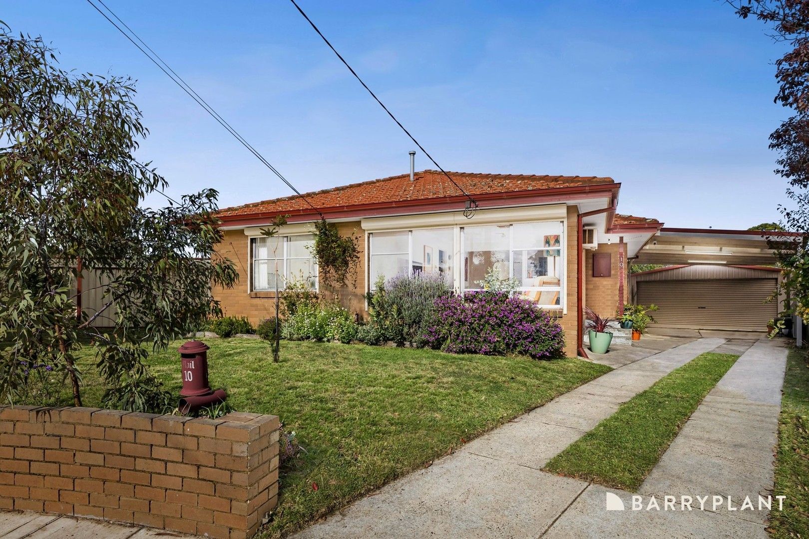 3 bedrooms House in 10 Teasdale Court SUNSHINE WEST VIC, 3020