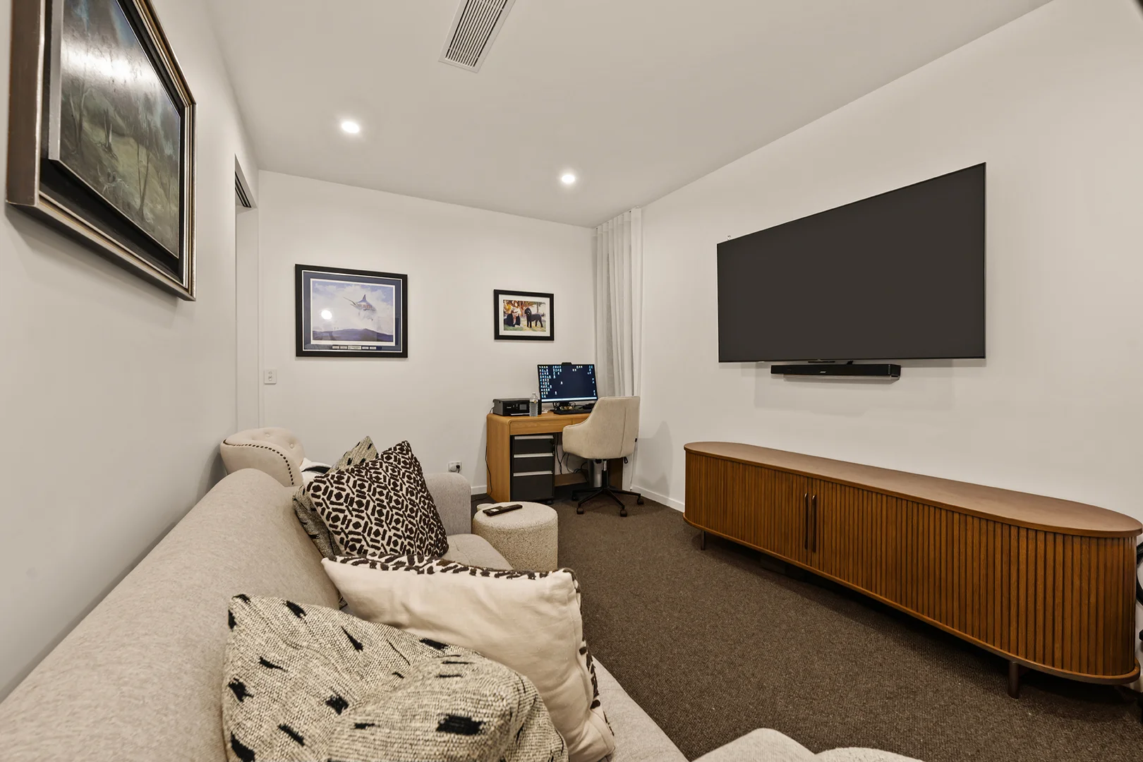 Additional image 23 of 2/4 Paradise Parade, Paradise Point QLD 4216