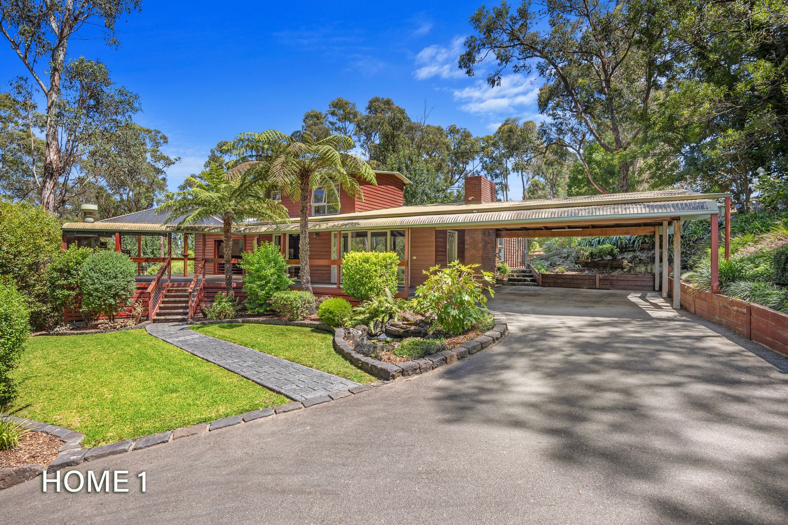 8 bedrooms House in 39-41 Francis Crescent MOUNT EVELYN VIC, 3796