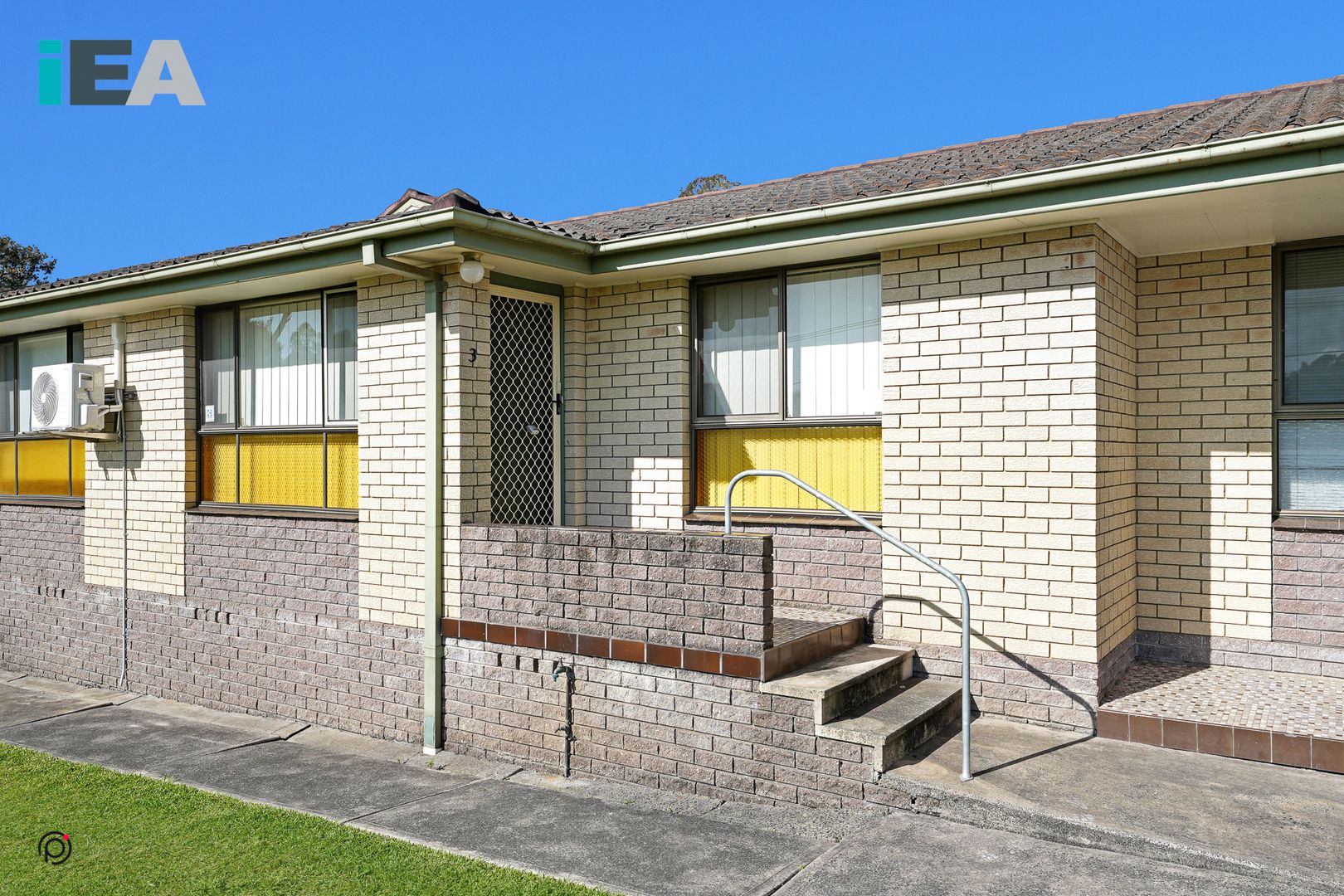 3/82 Barton Street, Oak Flats NSW 2529 Domain