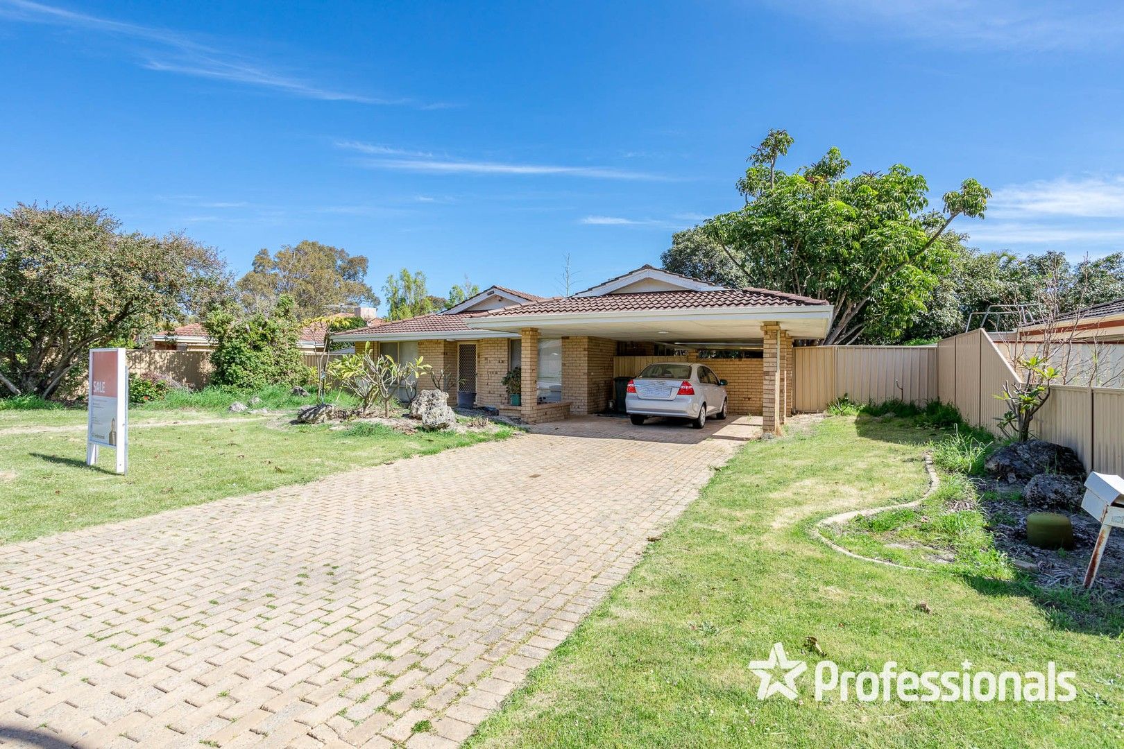 4 bedrooms House in 21 Braemore St SEVILLE GROVE WA, 6112