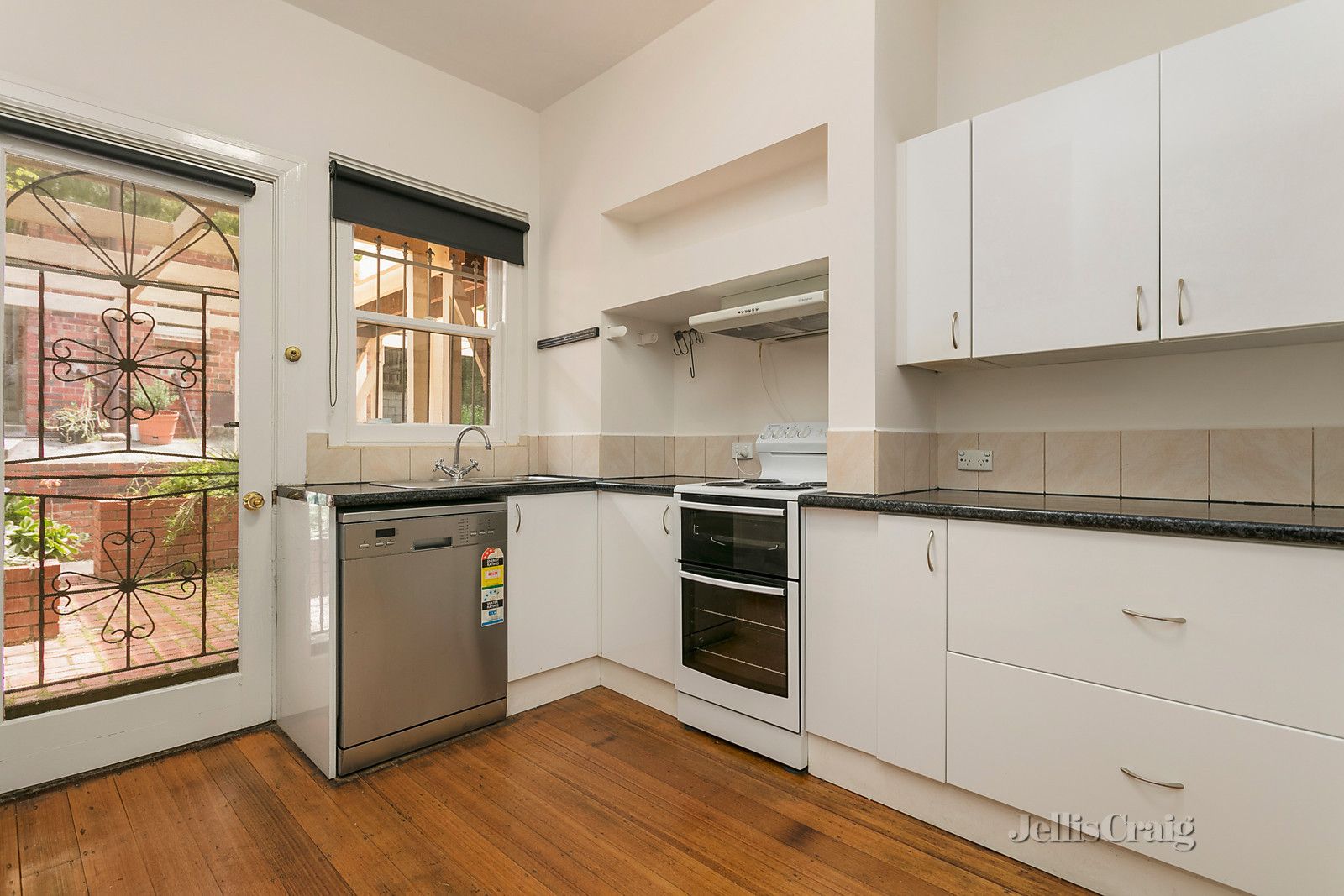 5/129 Mooltan Street, Travancore VIC 3032, Image 2