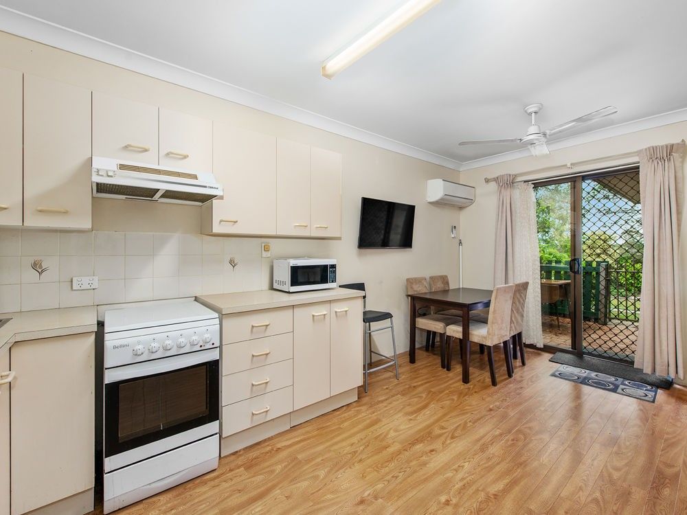 55/15 Carmichael Court, Wynnum West QLD 4178, Image 2