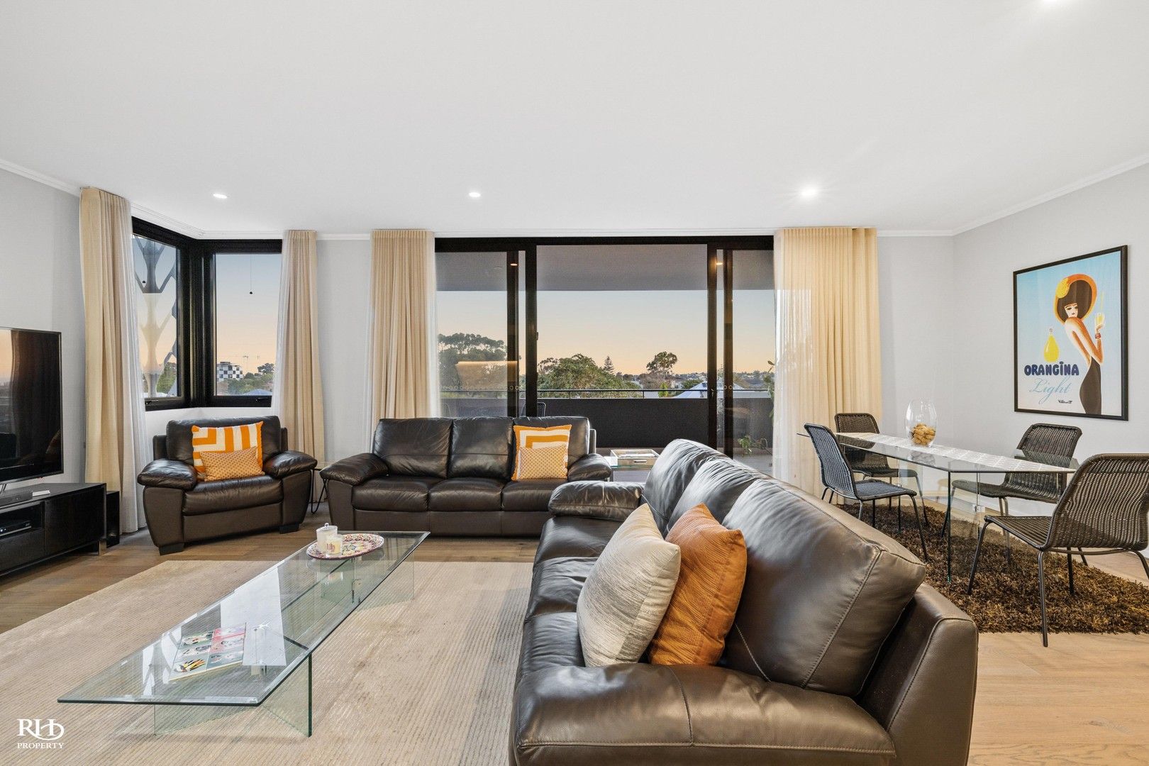 3 bedrooms House in 203/8 Henley Street COMO WA, 6152