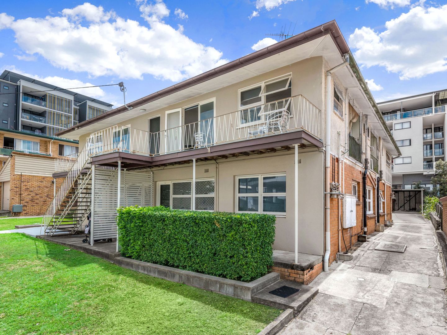 2 16 Isedale Street Wooloowin Qld 4030 House For Rent