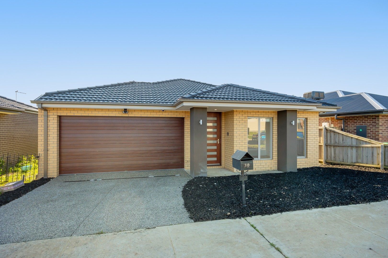 4 bedrooms House in 18 Dahlia Street BONSHAW VIC, 3352