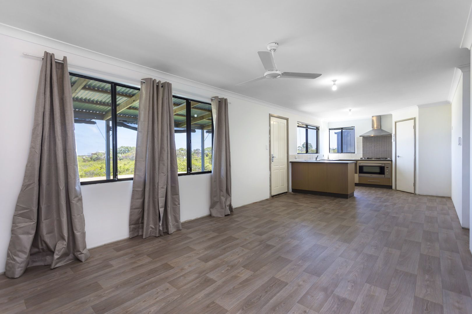 54 Westerly Way, Karakin WA 6044, Image 2