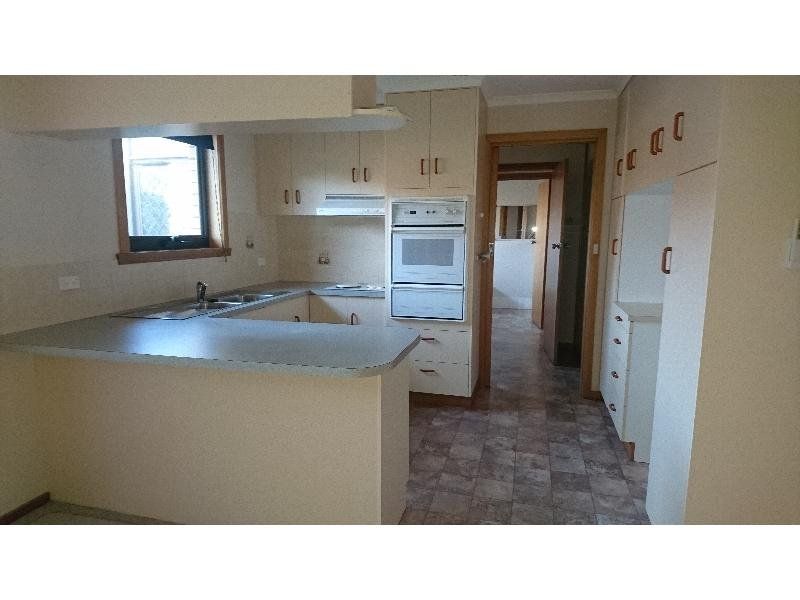 1/6 Walpole Place, Devonport TAS 7310 Apartment For Rent Domain