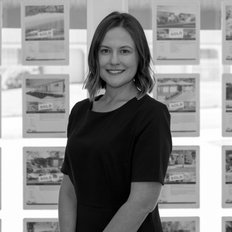 Helena Daniels, Sales representative