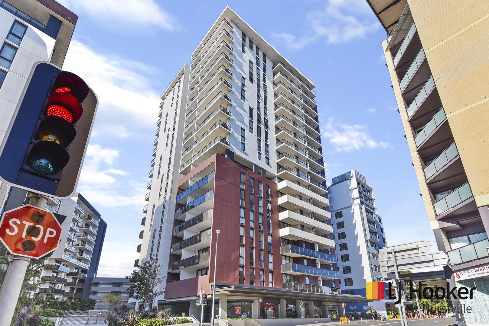 1 bedrooms Apartment / Unit / Flat in 305/458 Forest Road HURSTVILLE NSW, 2220