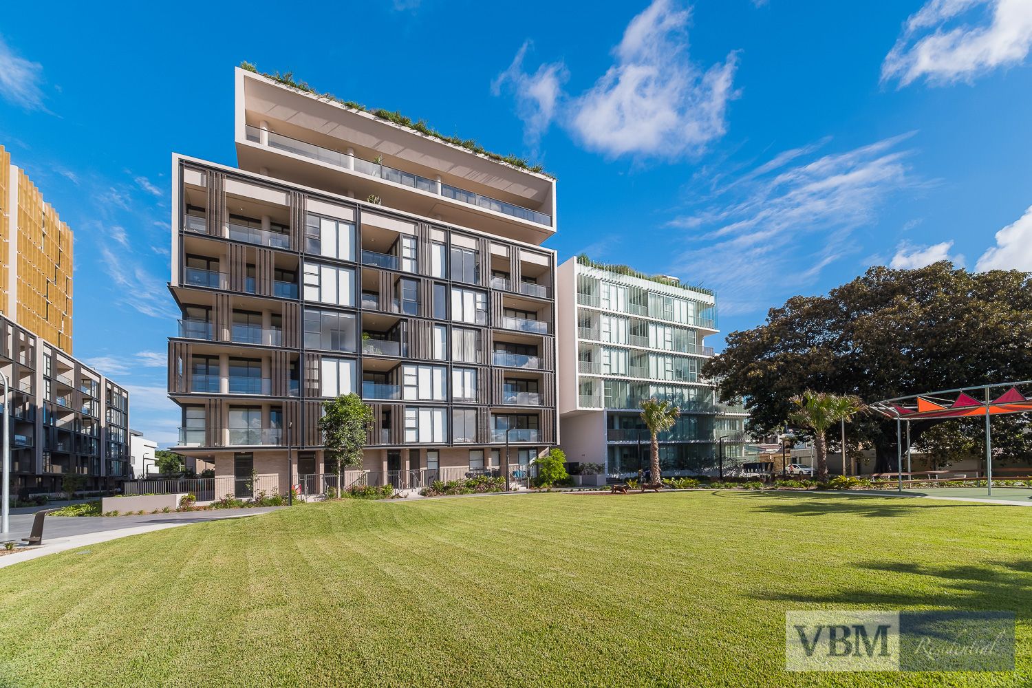 2 bedrooms Apartment / Unit / Flat in 2307/8 Kingsborough Way ZETLAND NSW, 2017