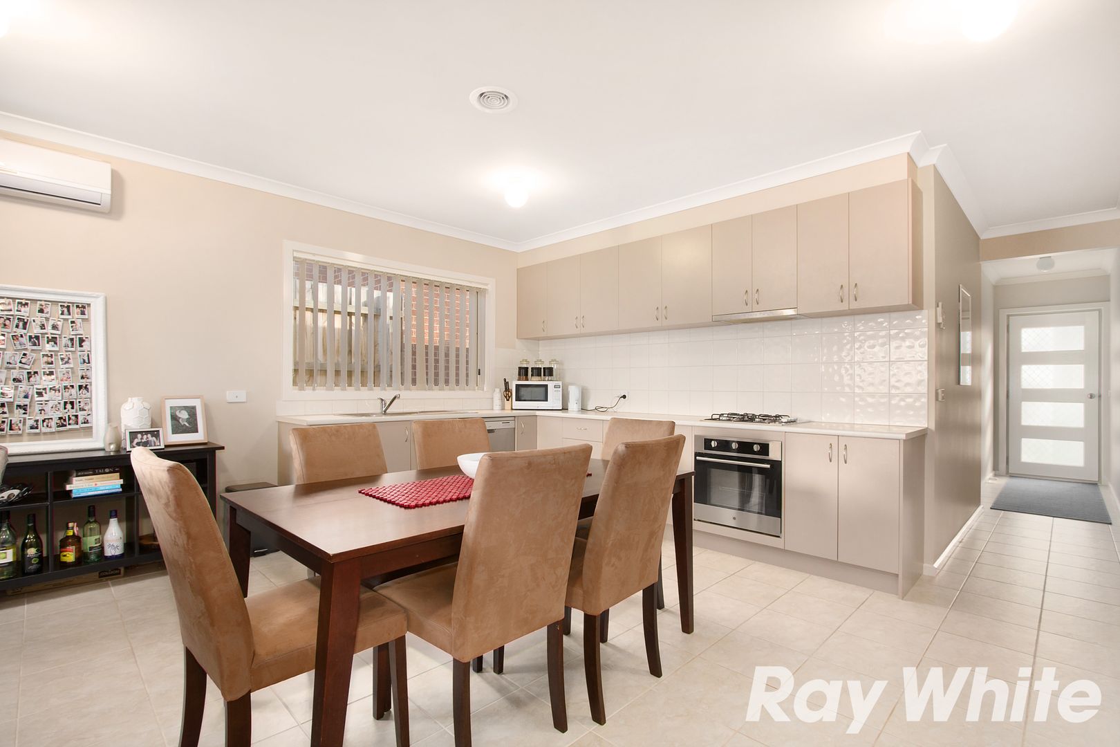 4/143 Ahern Road, Pakenham VIC 3810, Image 1