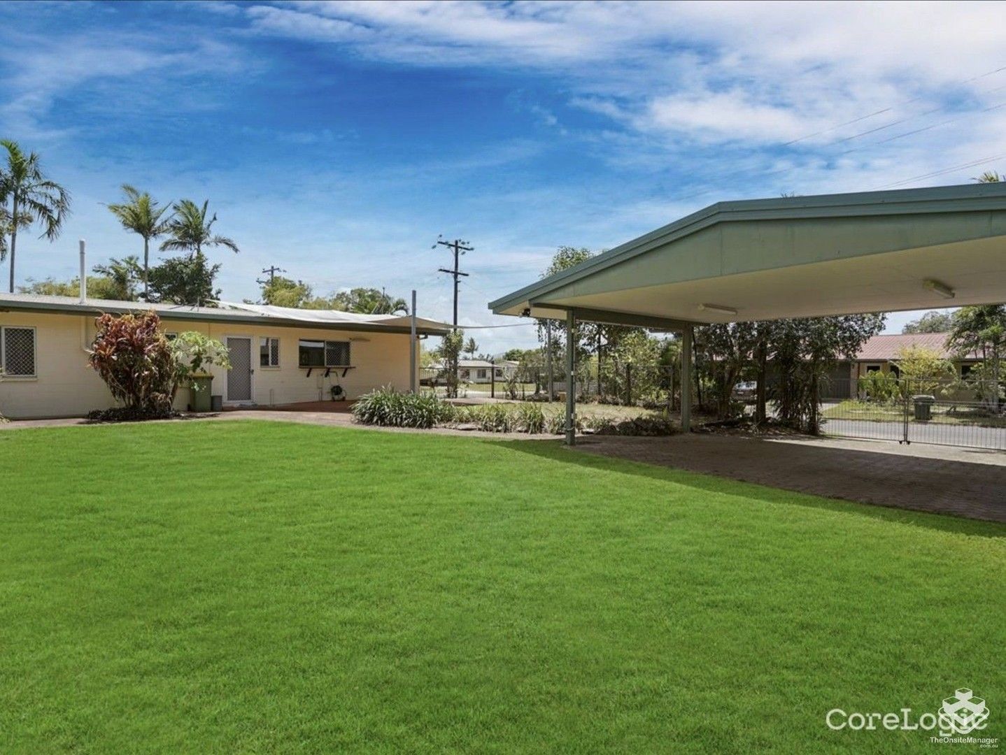 3 bedrooms House in 42 Yangoora Street WHITE ROCK QLD, 4868