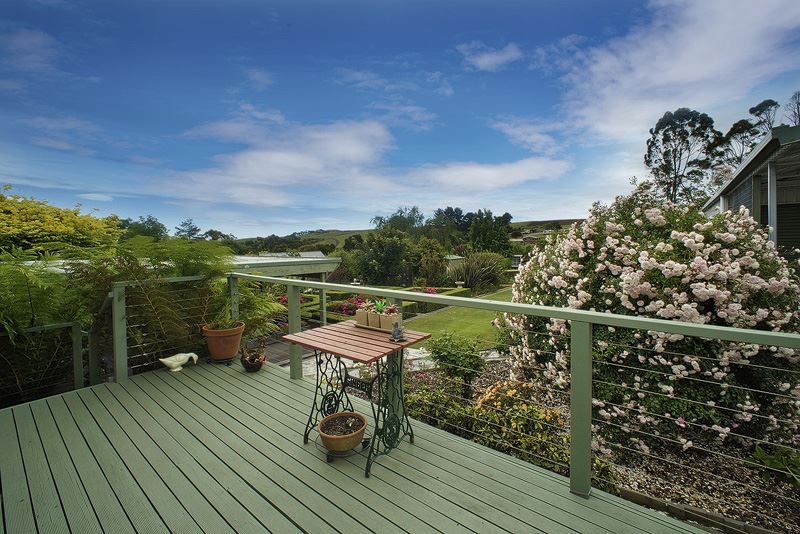 17 Oakwood Drive, Ambleside TAS 7310, Image 1