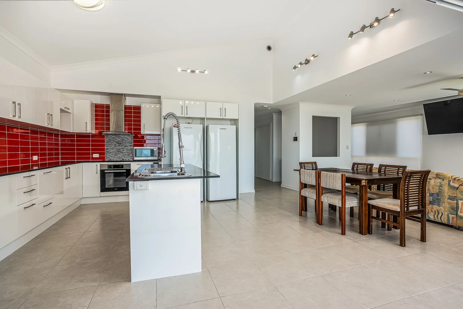 Additional image 15 of 60 Gayundah Esplanade, Woody Point QLD 4019