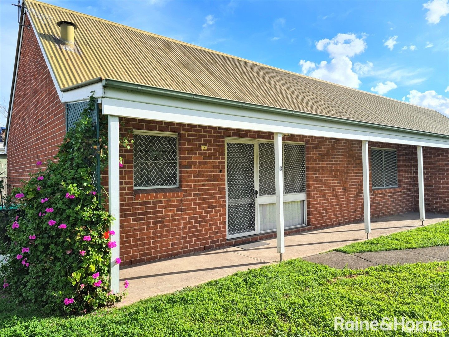 2 bedrooms Apartment / Unit / Flat in 8/25 Brook Street MUSWELLBROOK NSW, 2333