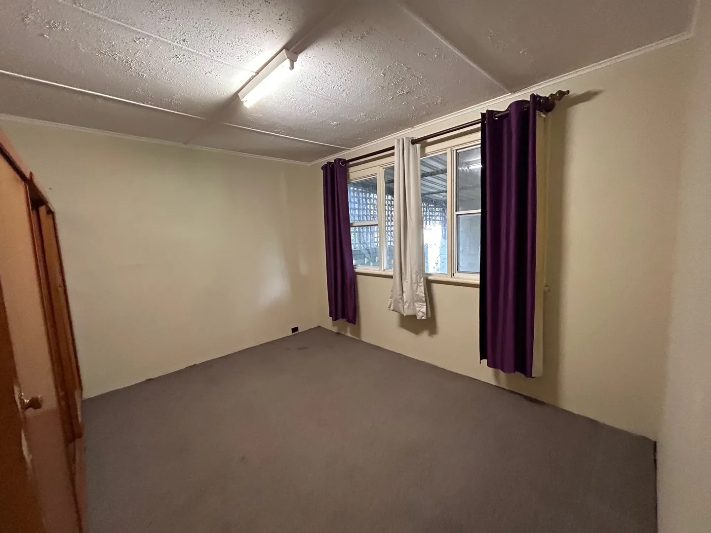 4 Bedroom home in rural environment - More