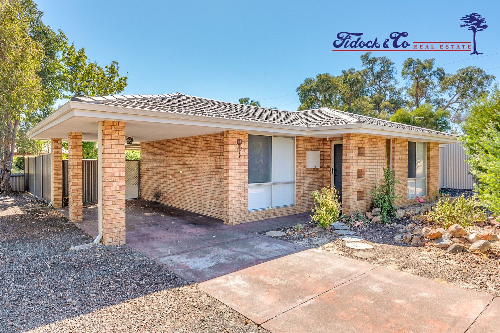 3 bedrooms House in 1 Rodgers Close FORRESTFIELD WA, 6058