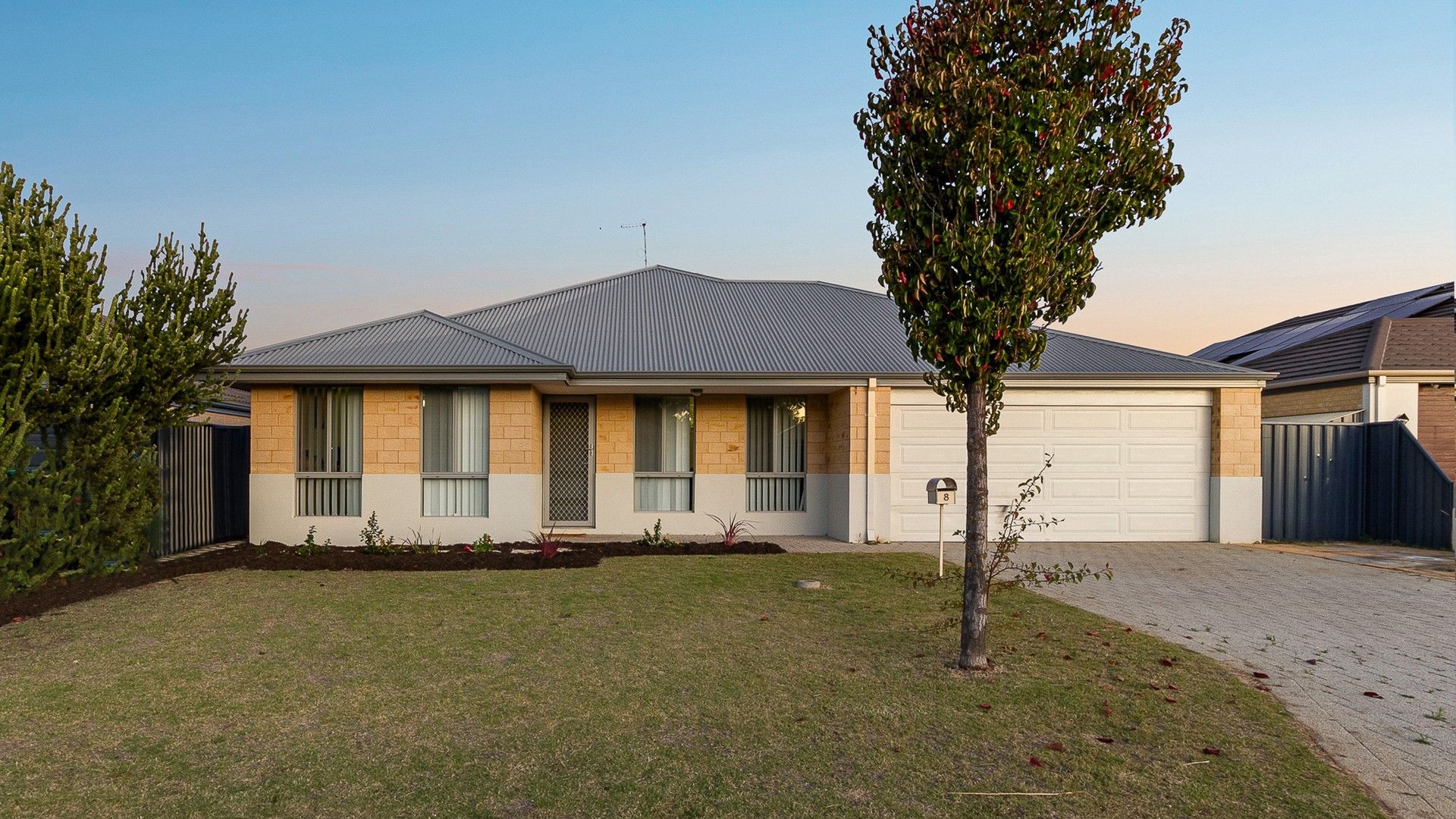 4 bedrooms House in 8 Kadgo Rise BALDIVIS WA, 6171