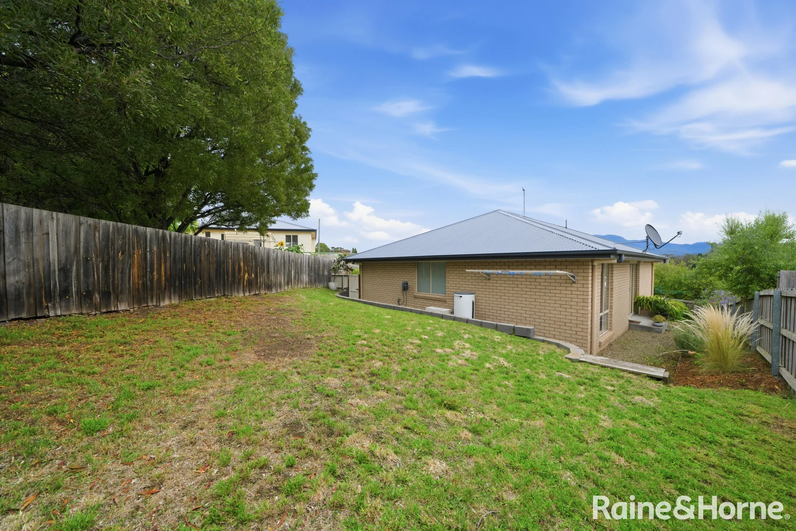 Additional image 11 of 2/8 Zeehan Street, Warrane TAS 7018