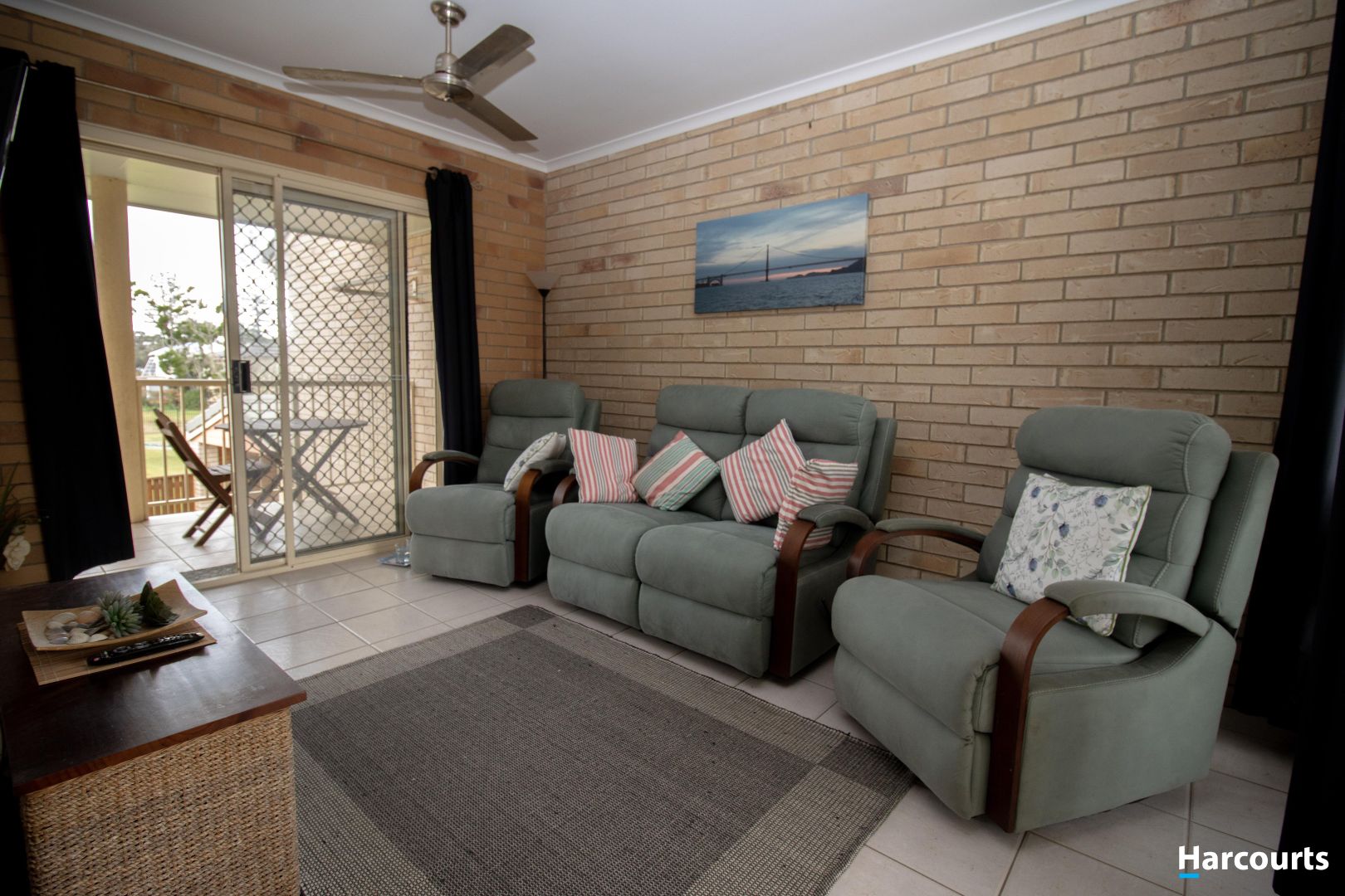 5/2 Poinciana Court, Woodgate QLD 4660, Image 2