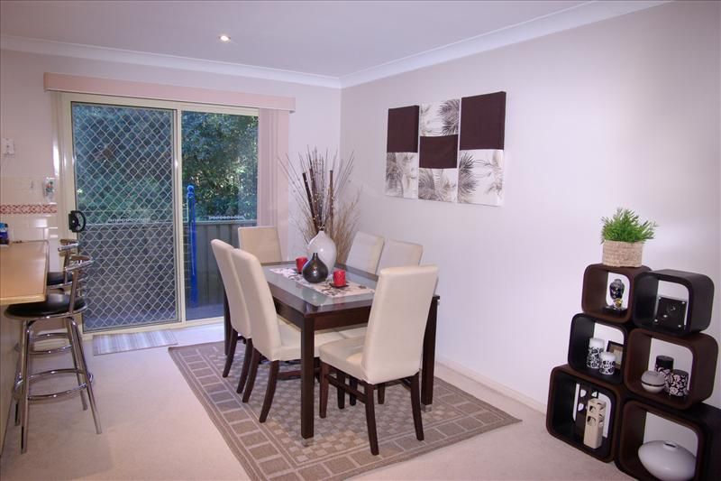 2/5 Henry Kendall Avenue, Padstow Heights NSW 2211, Image 1