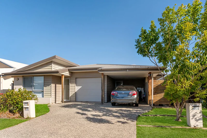 Primary image of 1/5 Intelligence Street, Oonoonba QLD 4811