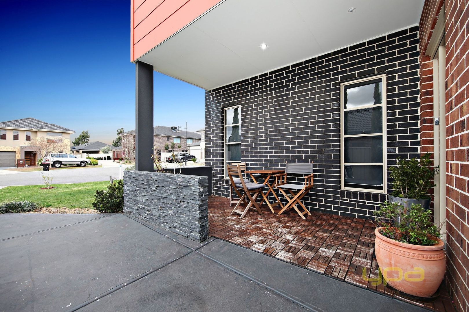 9 Coen Place, Caroline Springs VIC 3023, Image 2