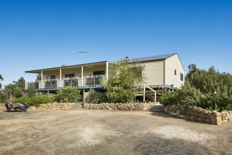 66 Hall Road, Heathcote VIC 3523, Image 0