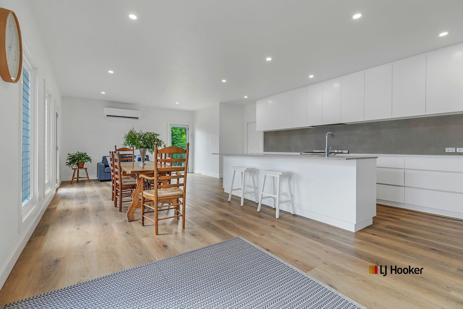 8 Francis Street, Echuca VIC 3564 House For Rent Domain