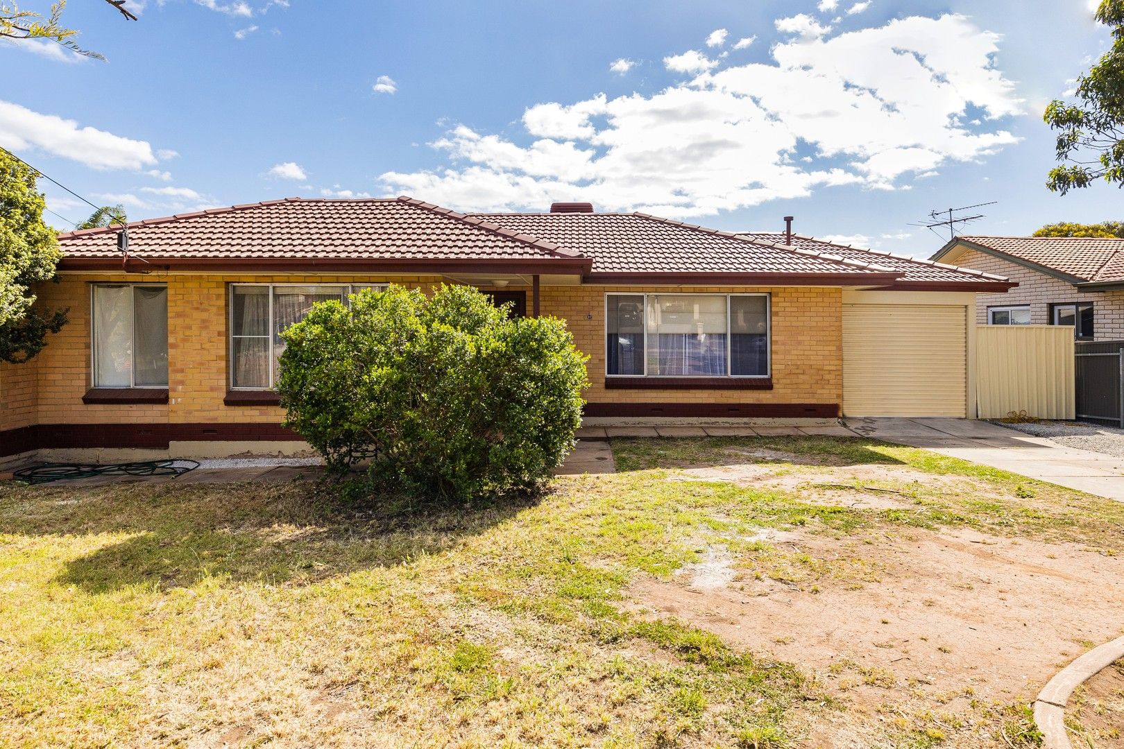 3 bedrooms House in 27 Martin Road MORPHETT VALE SA, 5162