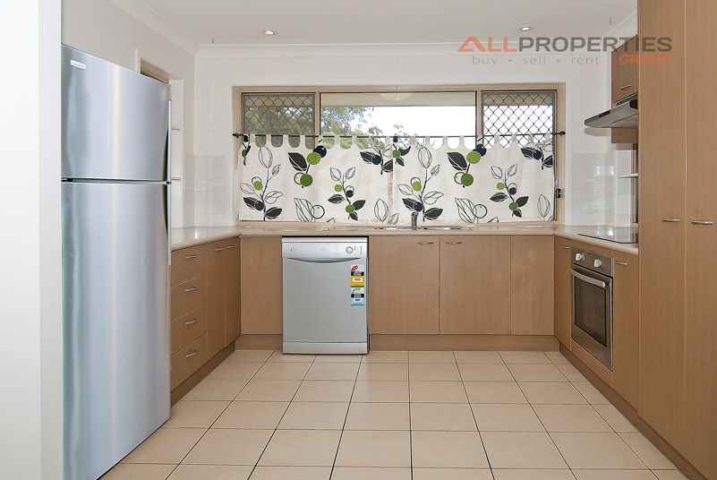 1 Sugar Glider St, BERRINBA QLD 4117, Image 2