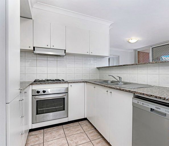 29/2 Macquarie Rd, Auburn NSW 2144, Image 2