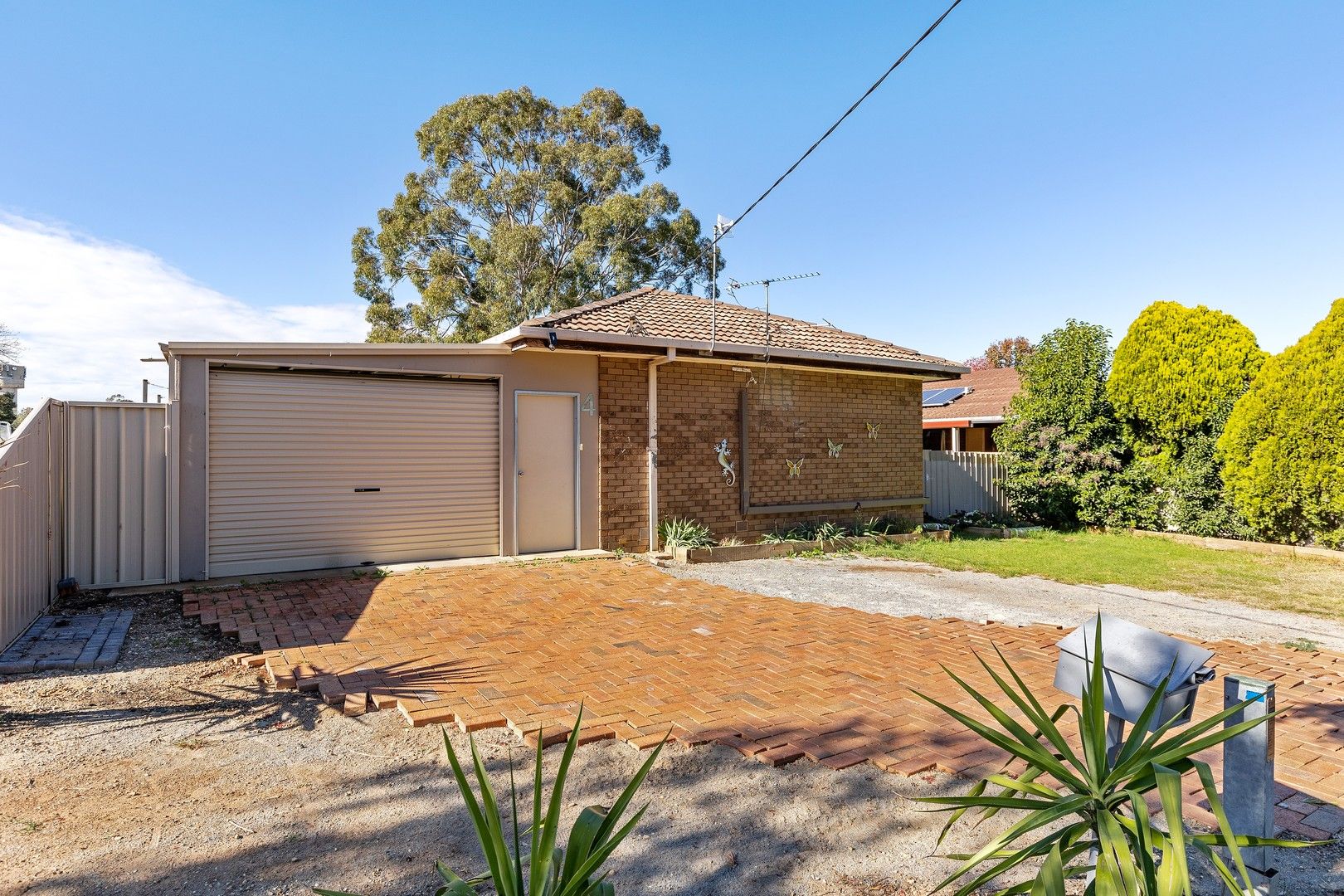 4 Banner Street, Forest Hill NSW 2651, Image 0