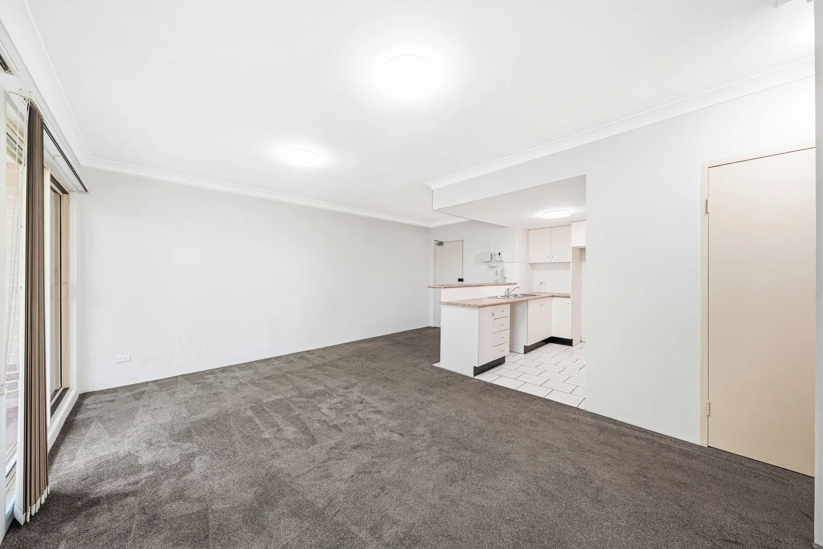 Additional image 5 of 13/8-10 Fifth Avenue, Blacktown NSW 2148