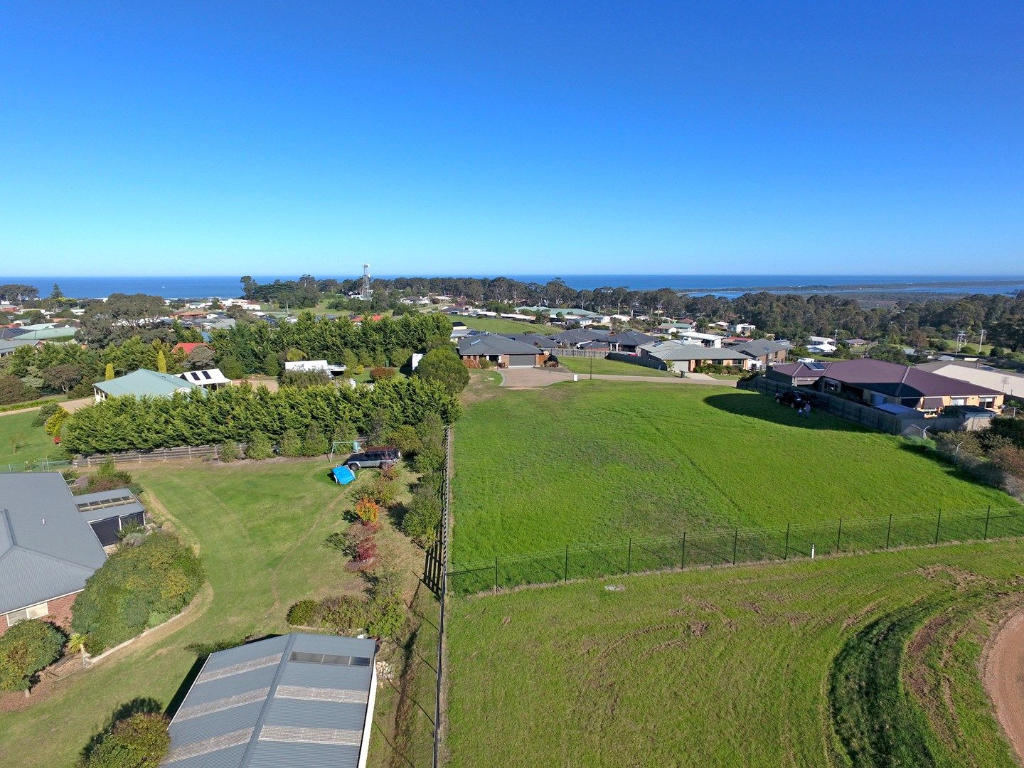 22 Tower Hill Court, Kalimna VIC 3909