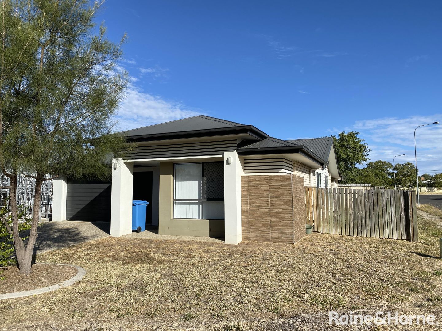 8 Lomandra Av, Roma QLD 4455, Image 1