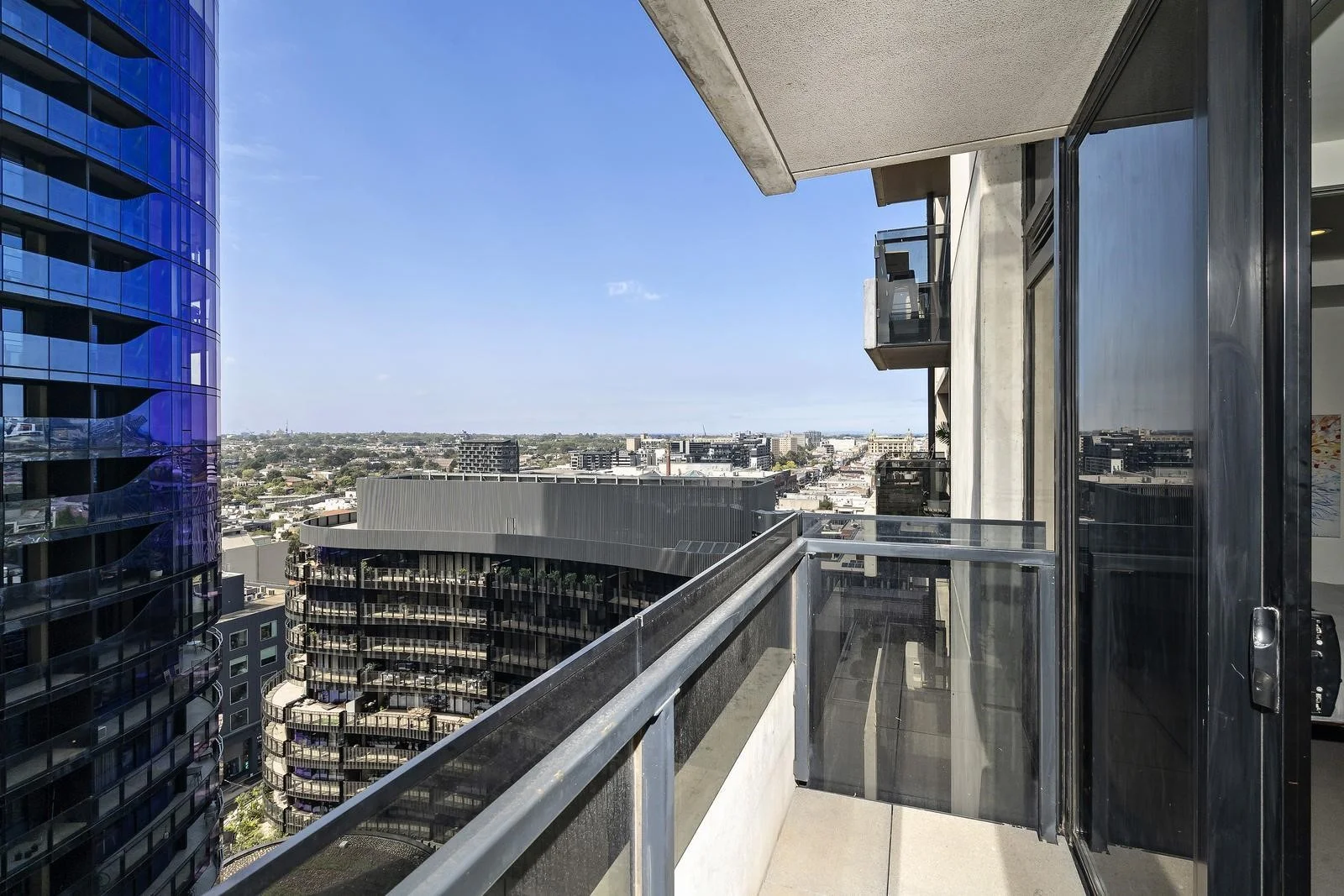 Additional image 7 of 1409/229 Toorak Road, South Yarra VIC 3141