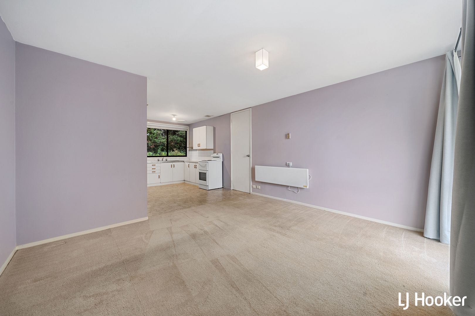 8 Napthali Close, Charnwood ACT 2615, Image 2